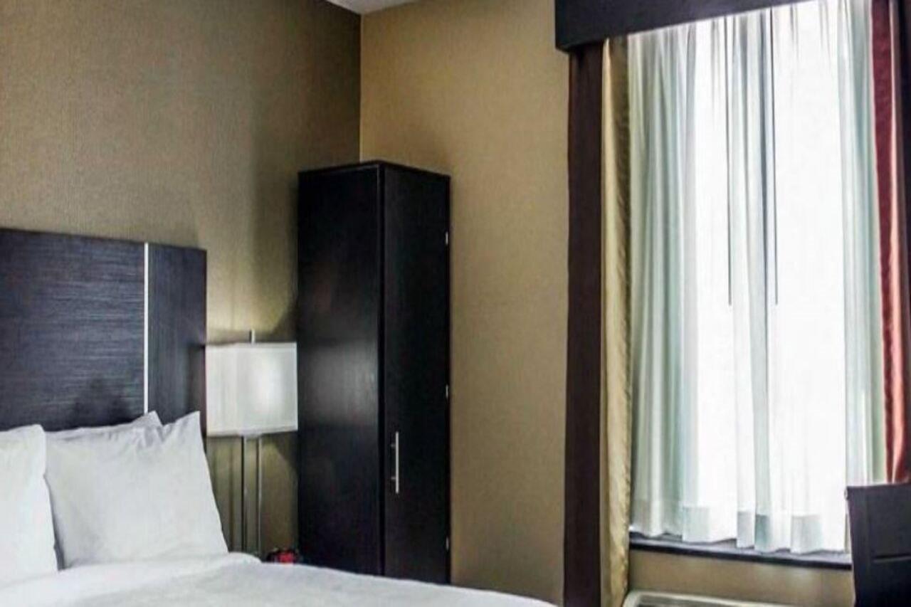 Pitkin Hotel Нью-Йорк Экстерьер фото