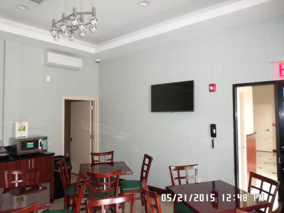 Pitkin Hotel Нью-Йорк Экстерьер фото