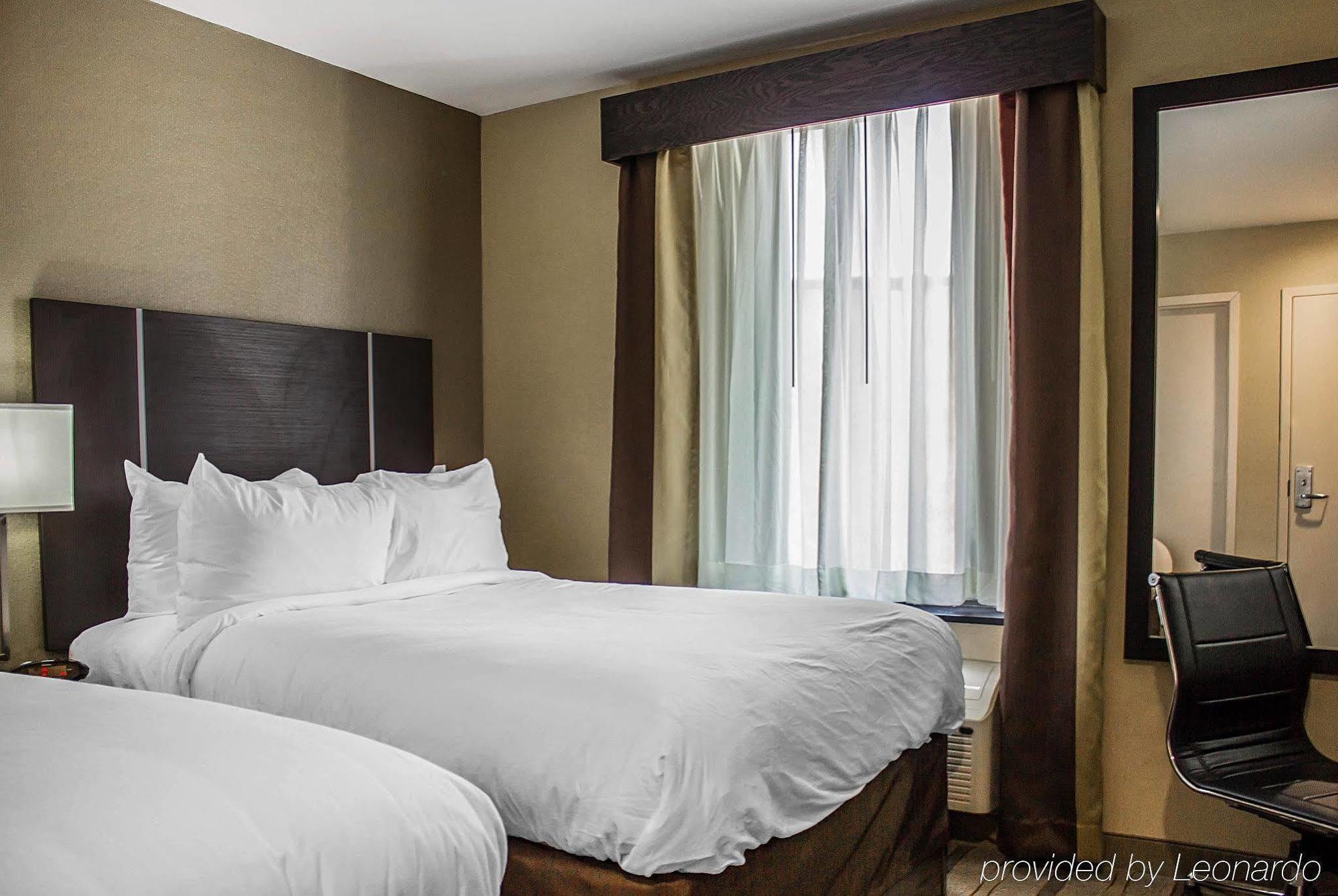 Pitkin Hotel Нью-Йорк Экстерьер фото
