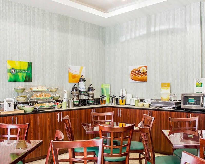 Pitkin Hotel Нью-Йорк Экстерьер фото
